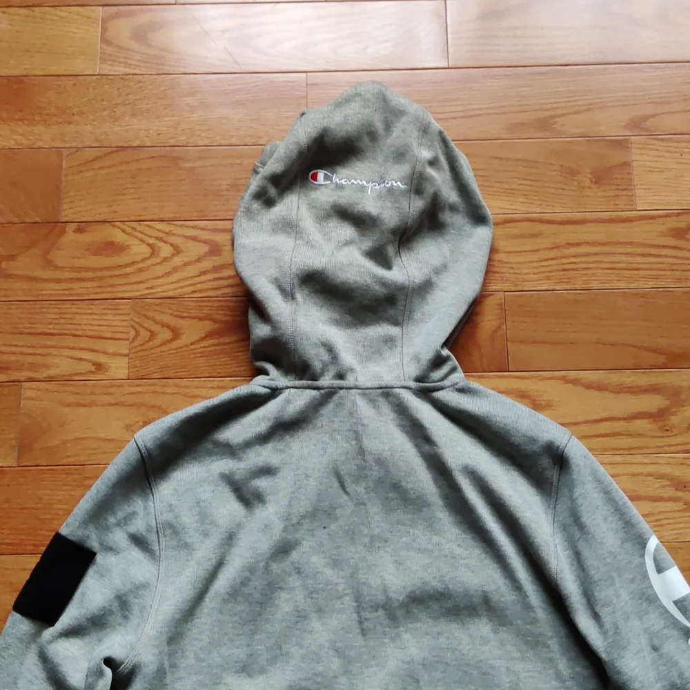 Men's Champion sweatshirt - Picture 4 of 4